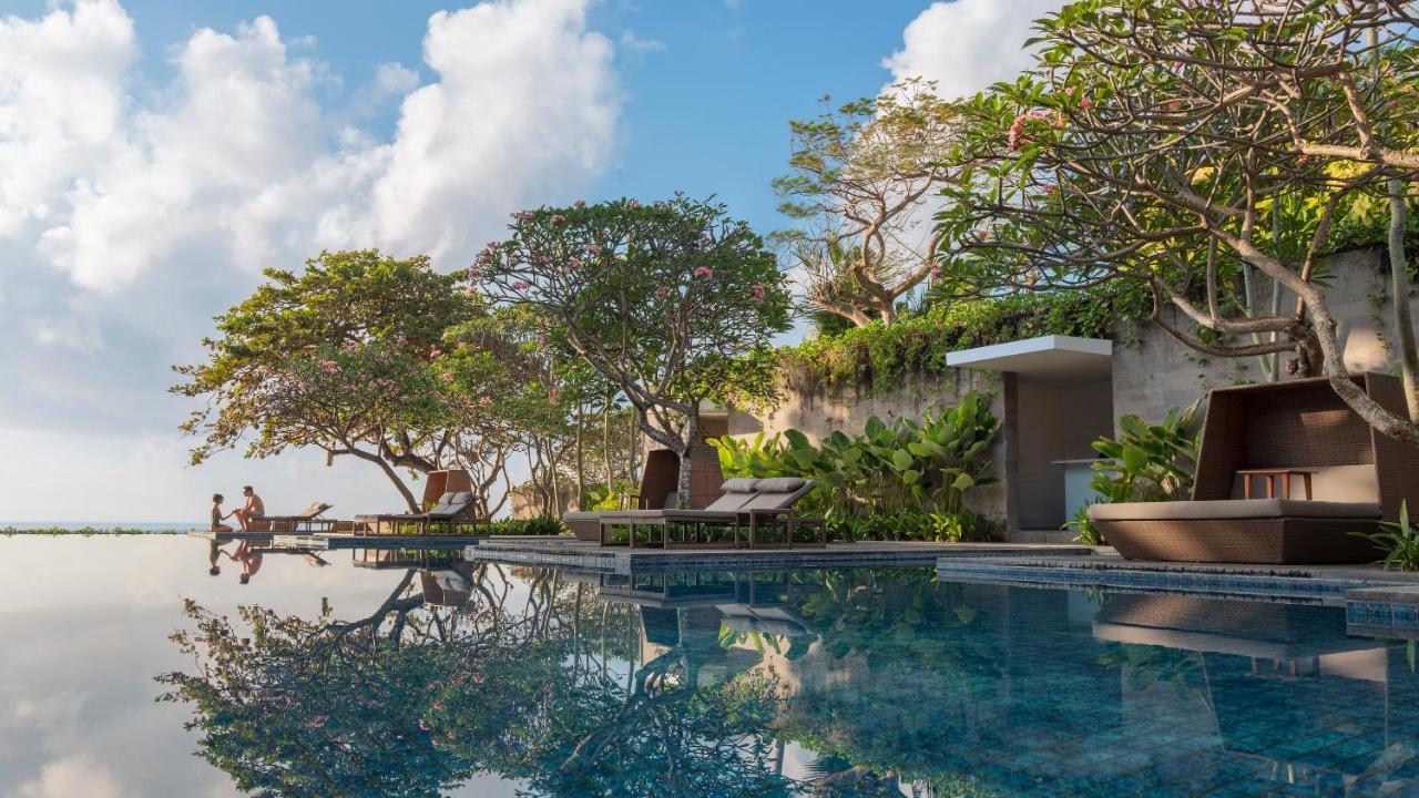 Maya Sanur Resort & Spa Екстер'єр фото The pool at the resort