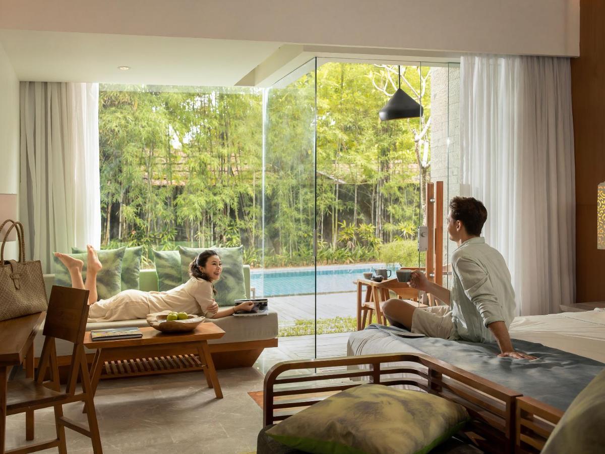 Maya Sanur Resort & Spa Екстер'єр фото A room at the hotel