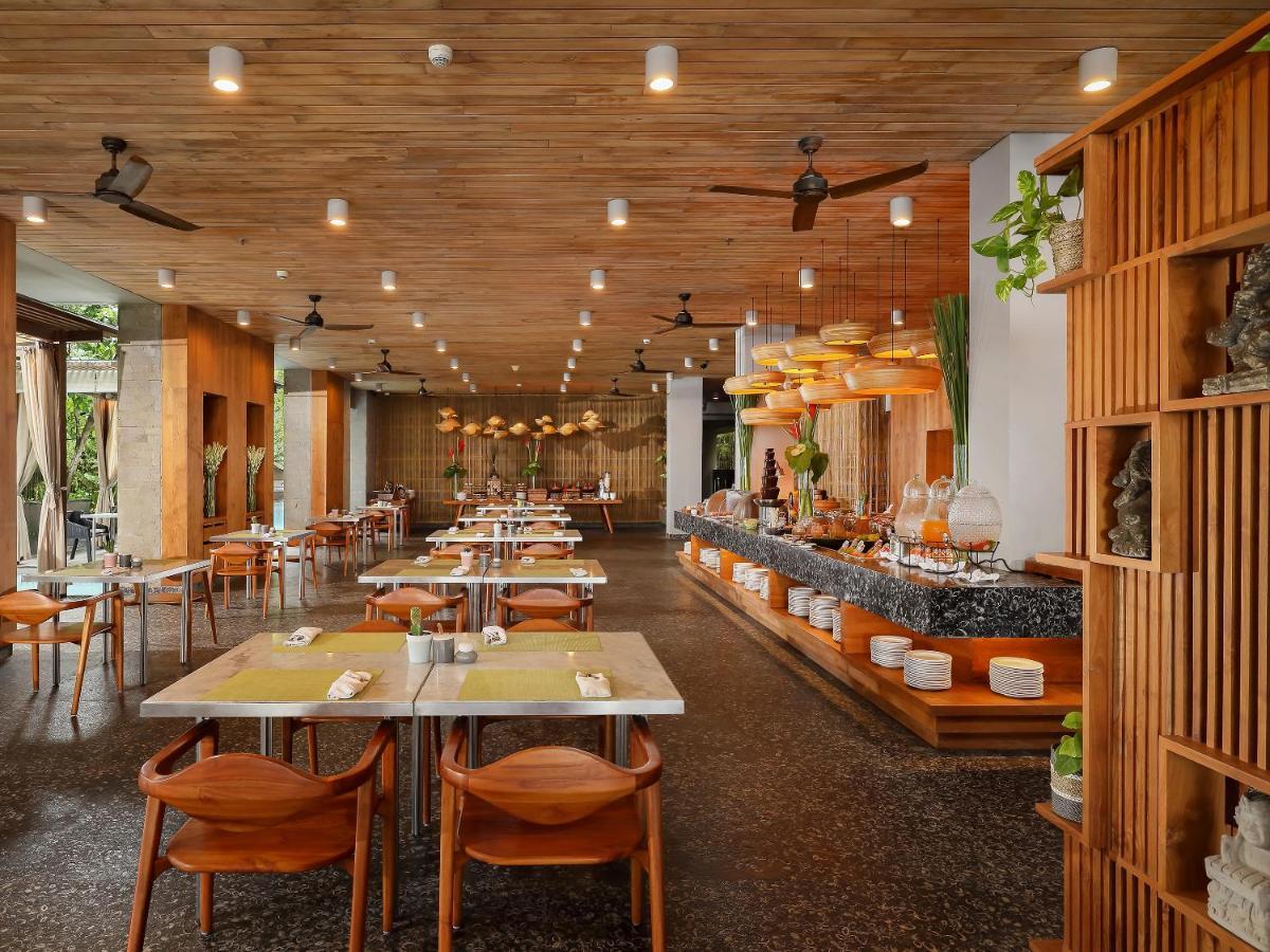 Maya Sanur Resort & Spa Екстер'єр фото The restaurant at the hotel