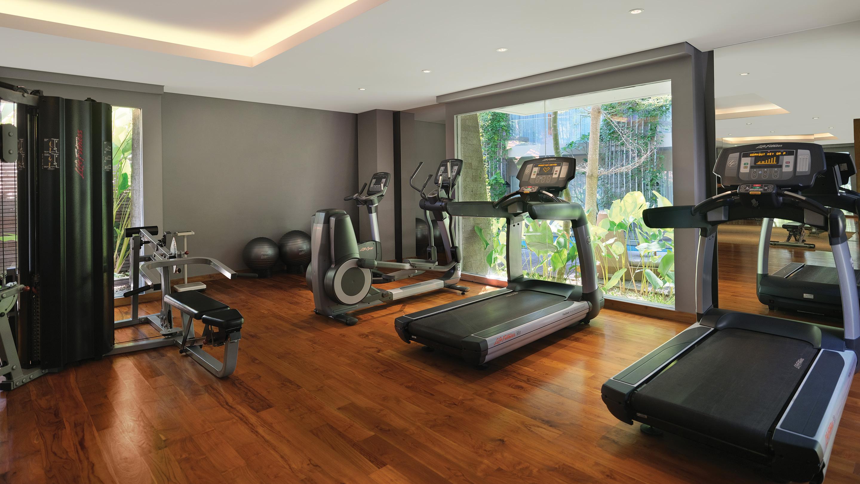 Maya Sanur Resort & Spa Екстер'єр фото The gym at the hotel