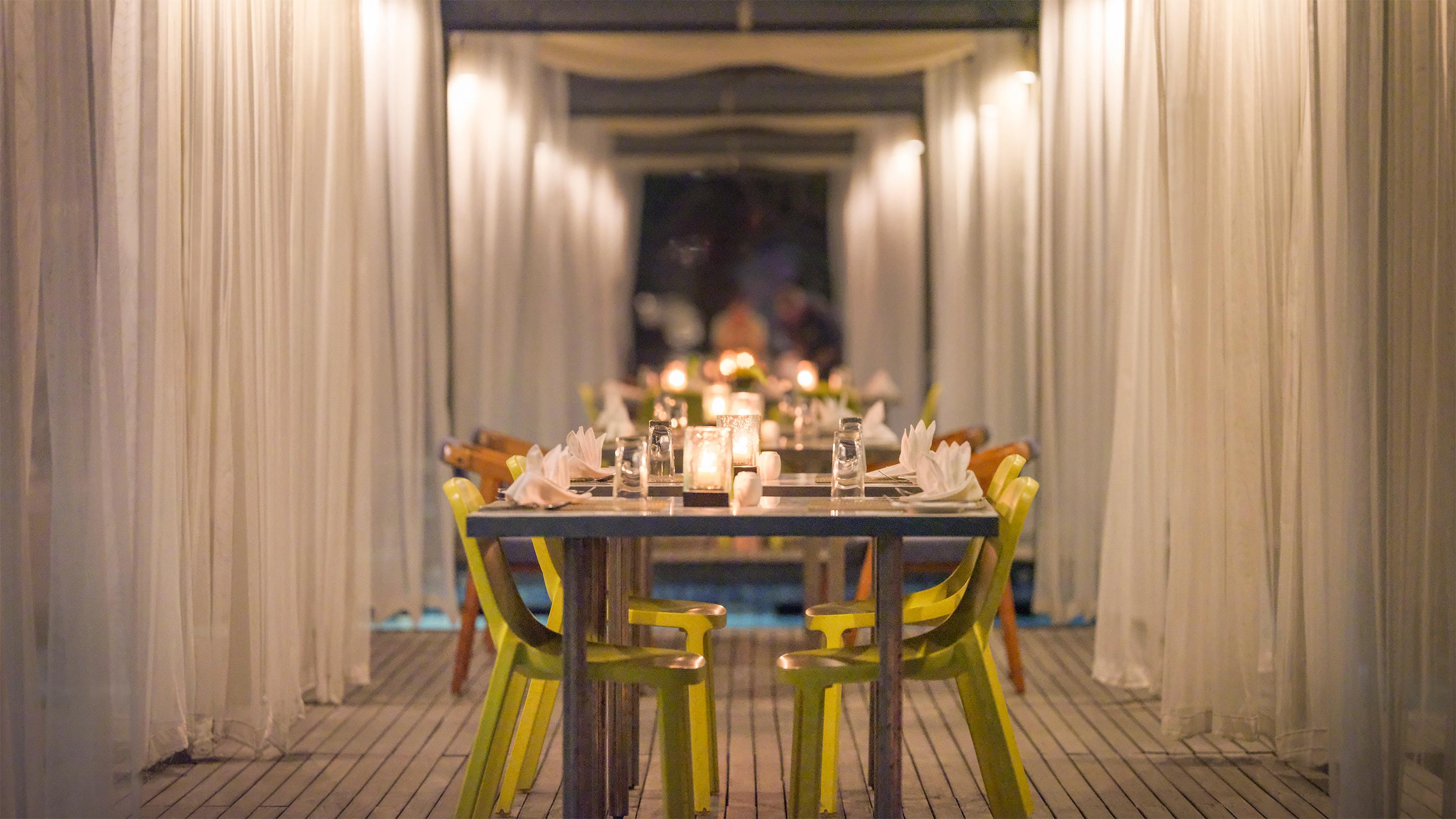 Maya Sanur Resort & Spa Екстер'єр фото The Deck
