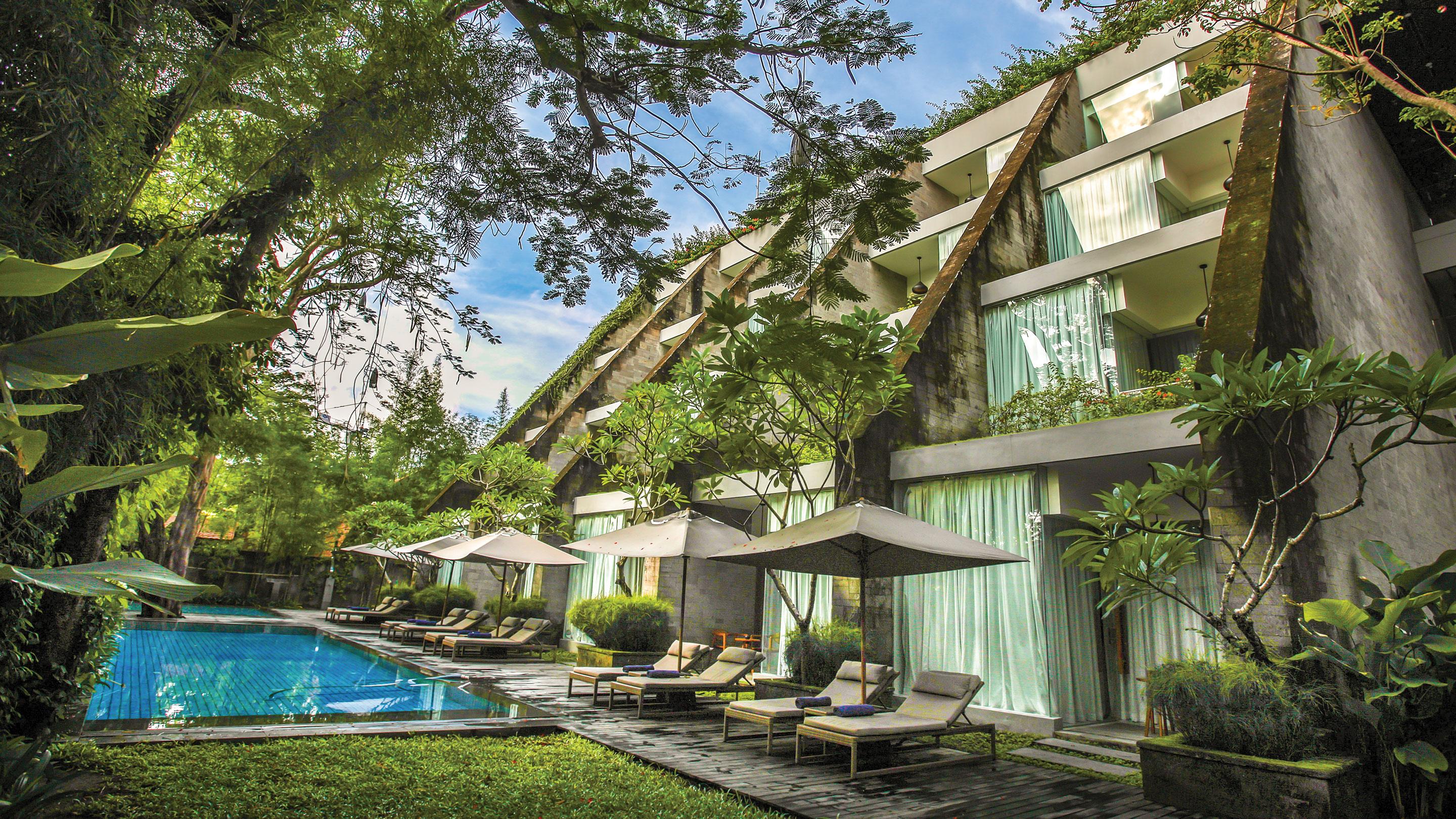 Maya Sanur Resort & Spa Екстер'єр фото The hotel's pool